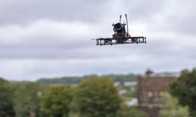 drone_cleaning_a_more_practical_way_to_tidy_up_you_32541003_featured